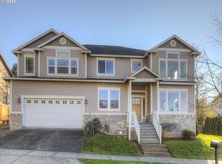 8319 SE Aspen Summit Dr, Portland, OR 97266