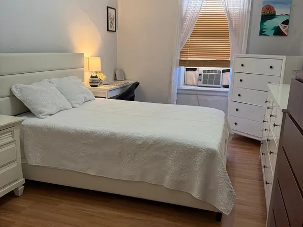 (undisclosed Address), New York, NY 10033