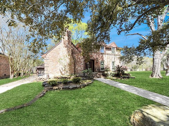 5th image of 10710 Moorcreek Dr