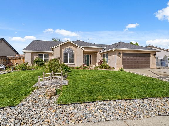 3rd image of 2920 Aspen Glow Ln
