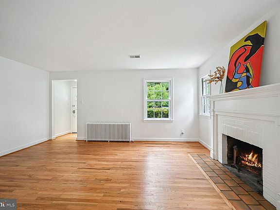 5th image of 9608 Page Ave