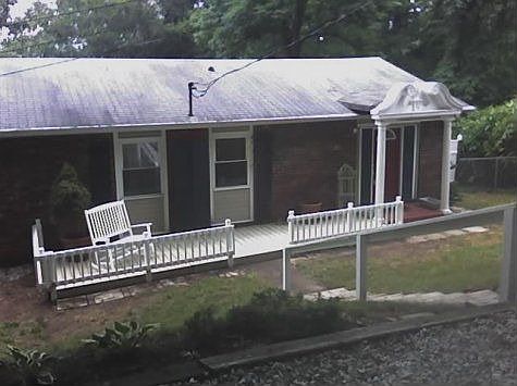 2nd image of 211 Westover Dr