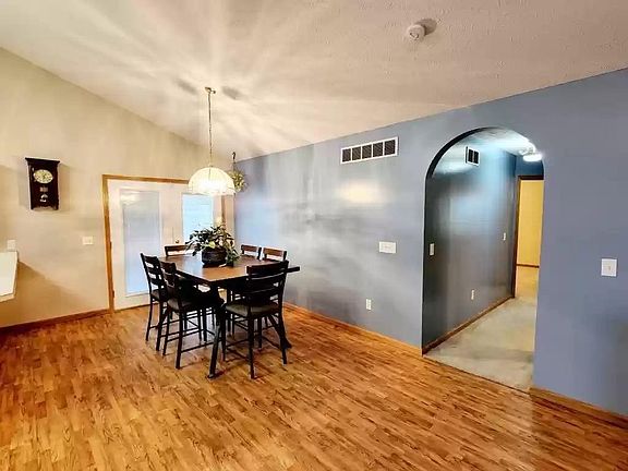 2nd image of 1301 Sierra Dr
