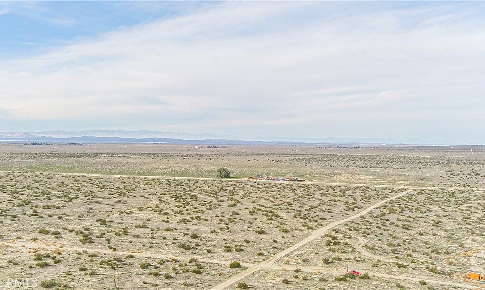 1st image of 0 E Avenue J #1