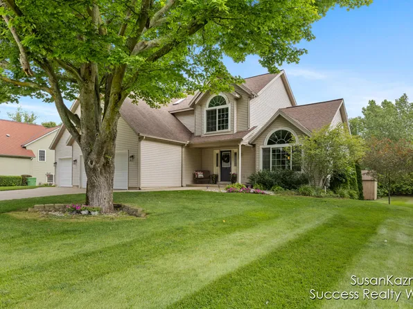 2143 Jacobusse Ct, Holland, MI 49424