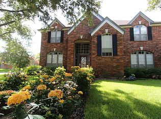 5534 Whisper Ridge Dr, Sugar Land, TX 77479