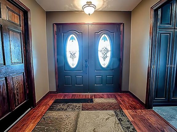 4th image of 26052 Pine Valley Dr