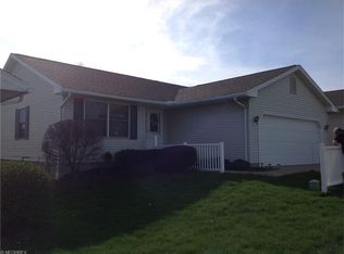 382 Spruce St, Barberton, OH 44203