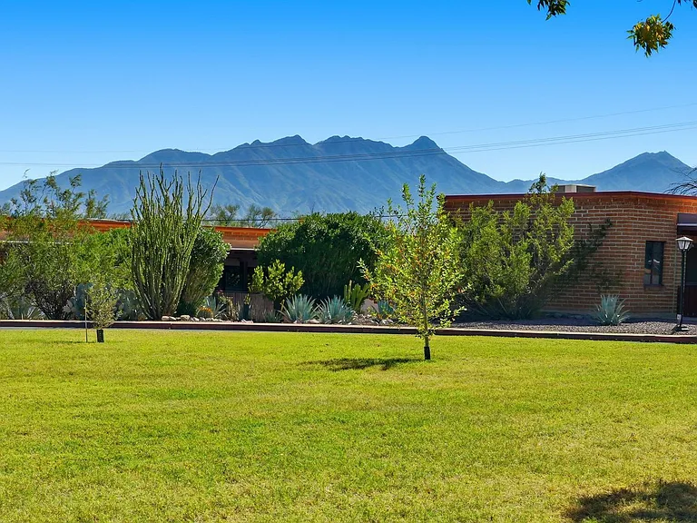 478 S Paseo Madera #B — Photo 30