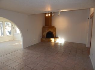 3076 Plaza Blanca, Santa Fe, NM 87507