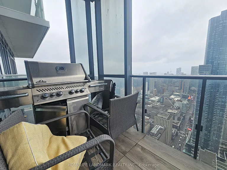 7 Grenville St #6011 — Photo 27