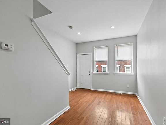 4th image of 2343 E Harold St