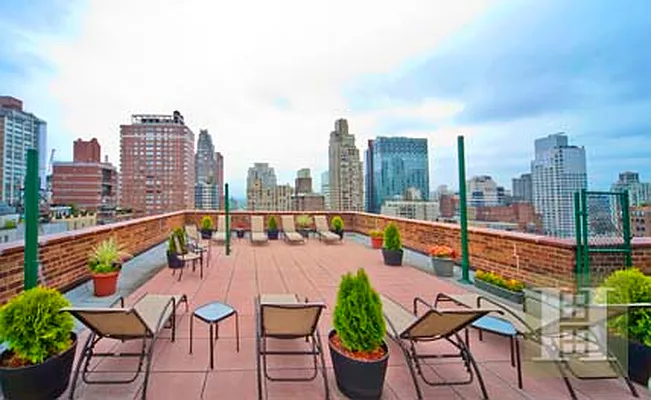 Sold by Halstead Real Estate | media 8