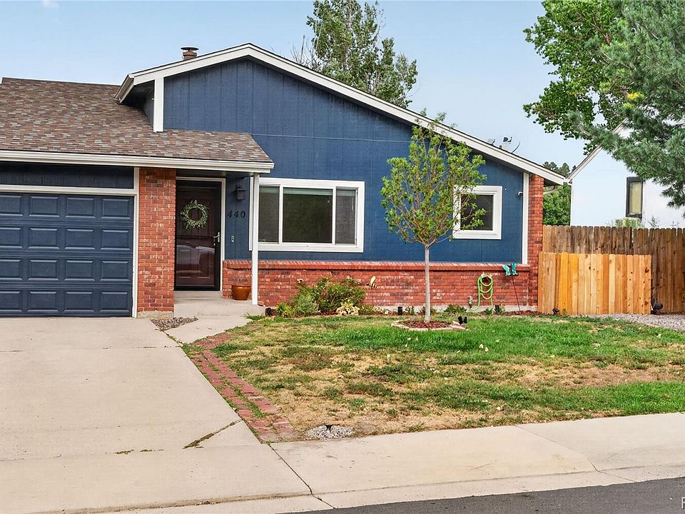 1st image of 440 S Larkspur Drive