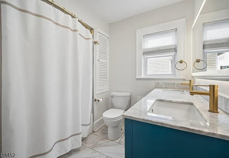 10 Hurley Ave — Photo 15