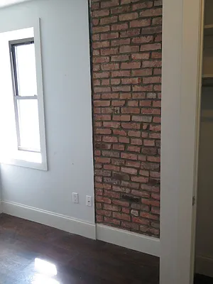 Rented by Nooklyn NYC LLC | media 31