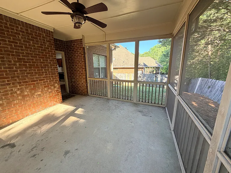 2938 Summit Dr — Photo 27