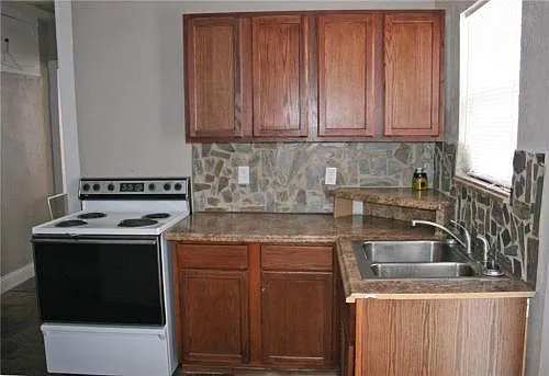 3388 Swisher Rd — Photo 4