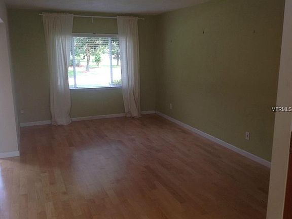 3rd image of 2610 E Marks St