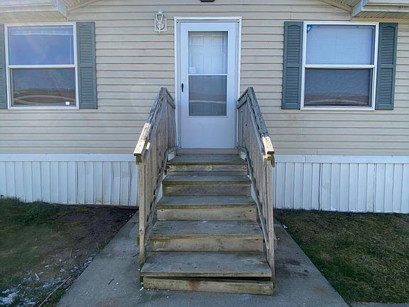 3rd image of 9539 Foxwell Cir Lot 218