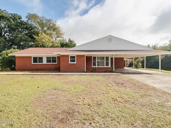 210 Woodbine Dr, Gulfport, MS 39507