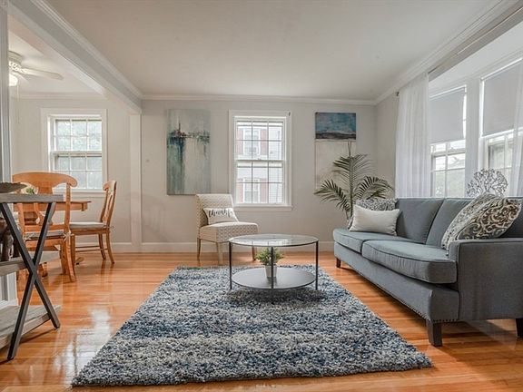 3rd image of 71 Tyler St