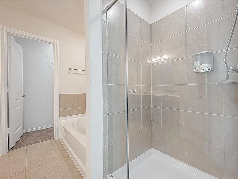 223 Sintra Lake Way — Photo 22