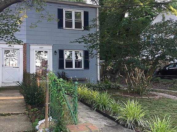 2nd image of 2331 Glendale Ter