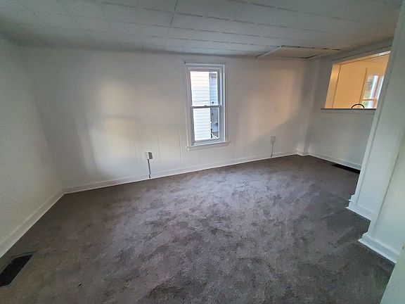5th image of 222 S 4th St