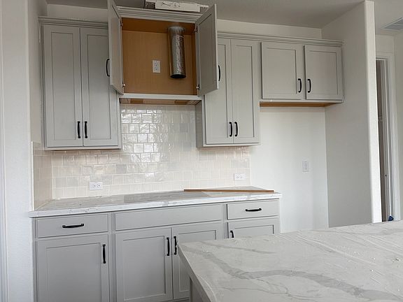 9902 Red Knot St Interior Image 4