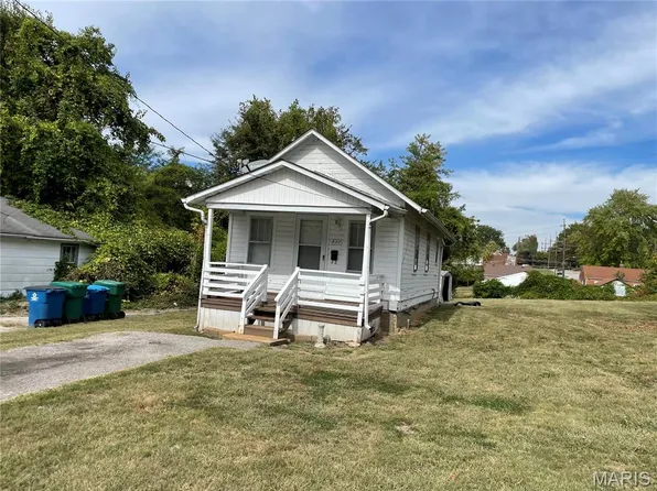 437 Thrift Ave, Saint Louis, MO 63137