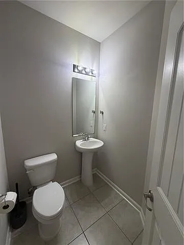 220 E Lake Dr — Photo 8