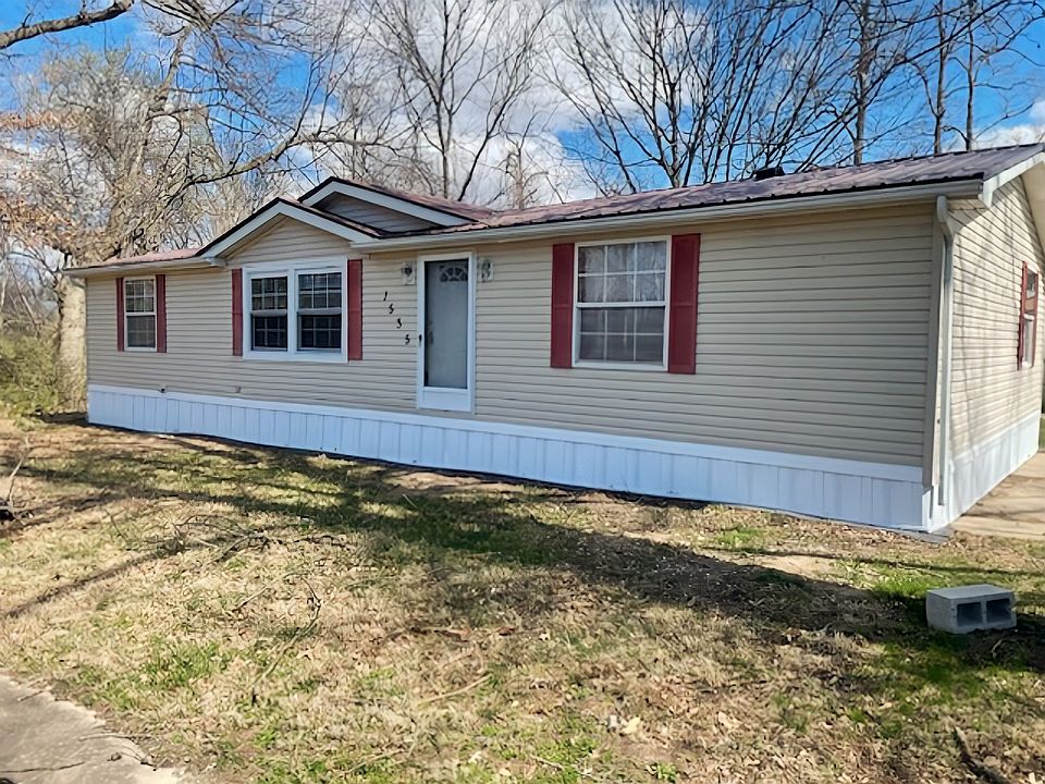 2nd image of 21 Deerwood Park