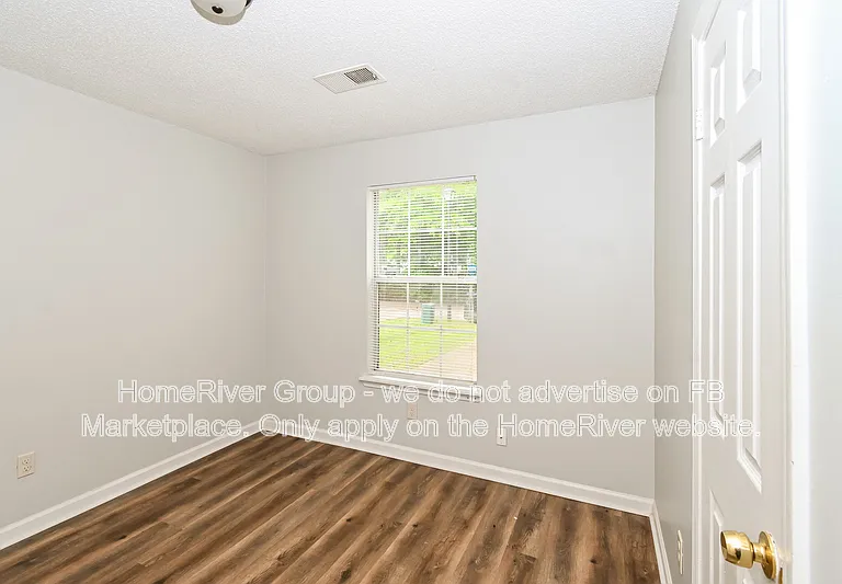 7007 Village Ln — Photo 10