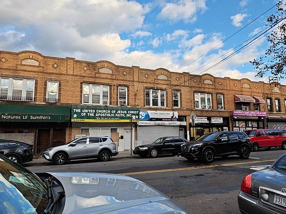 3rd image of 12111 Sutphin Blvd