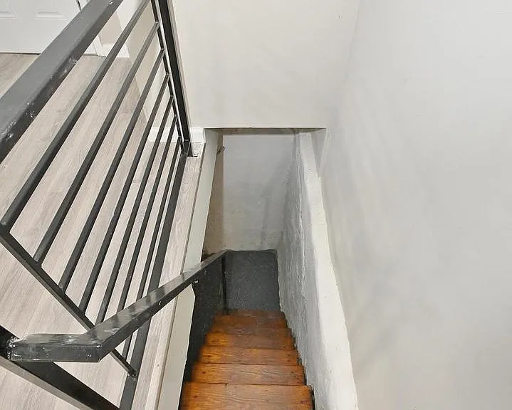614 N Frazier St — Photo 24
