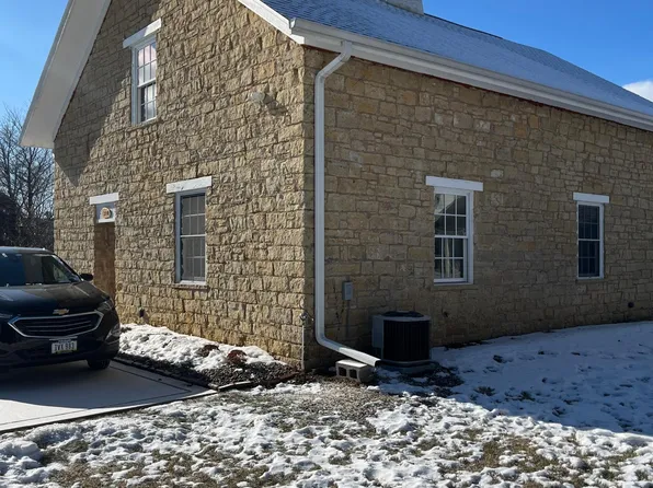 237 Fremont Ave, Dubuque, IA 52003