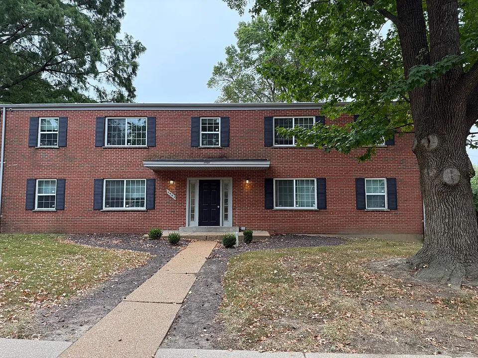 3984 Brittany Cir #D