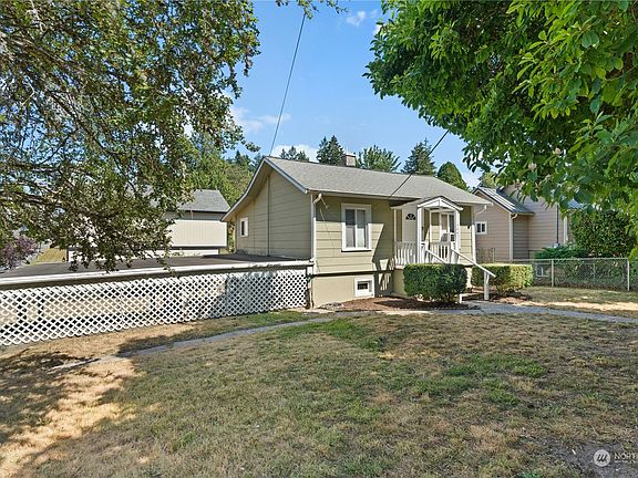 5th image of 1344 Whitney Avenue