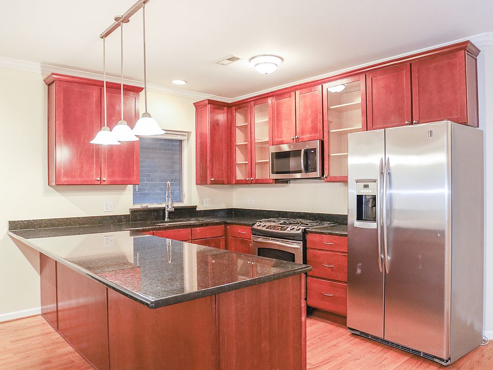 1st image of 3921 N Kedzie Ave #2S