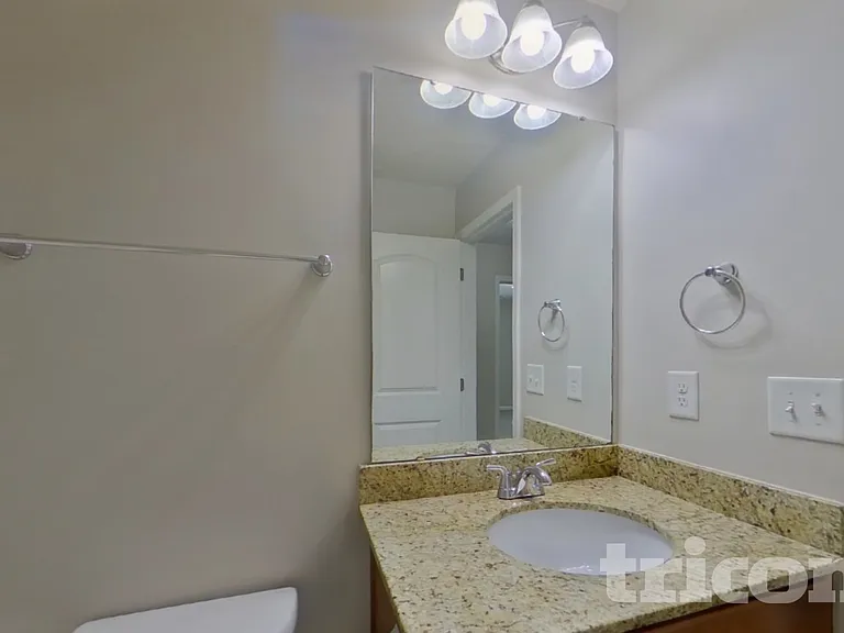 2046 Aragon Ln — Photo 14