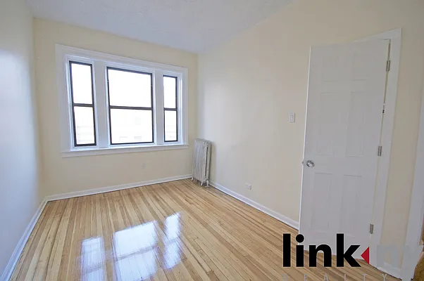 Rented by Link NY Realty | media 22