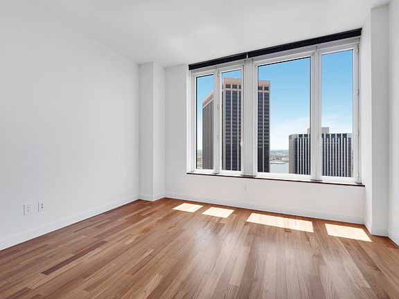 5th image of 15 William St APT 43B