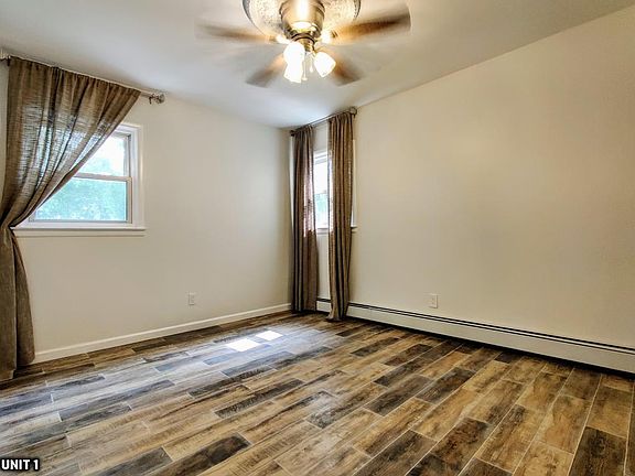 4th image of 240 Hancock Ave #A