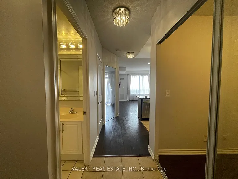 133 Wynford Dr #304 — Photo 21