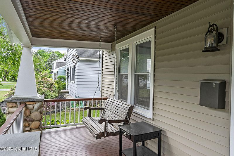3rd image of 1113 Millington Road