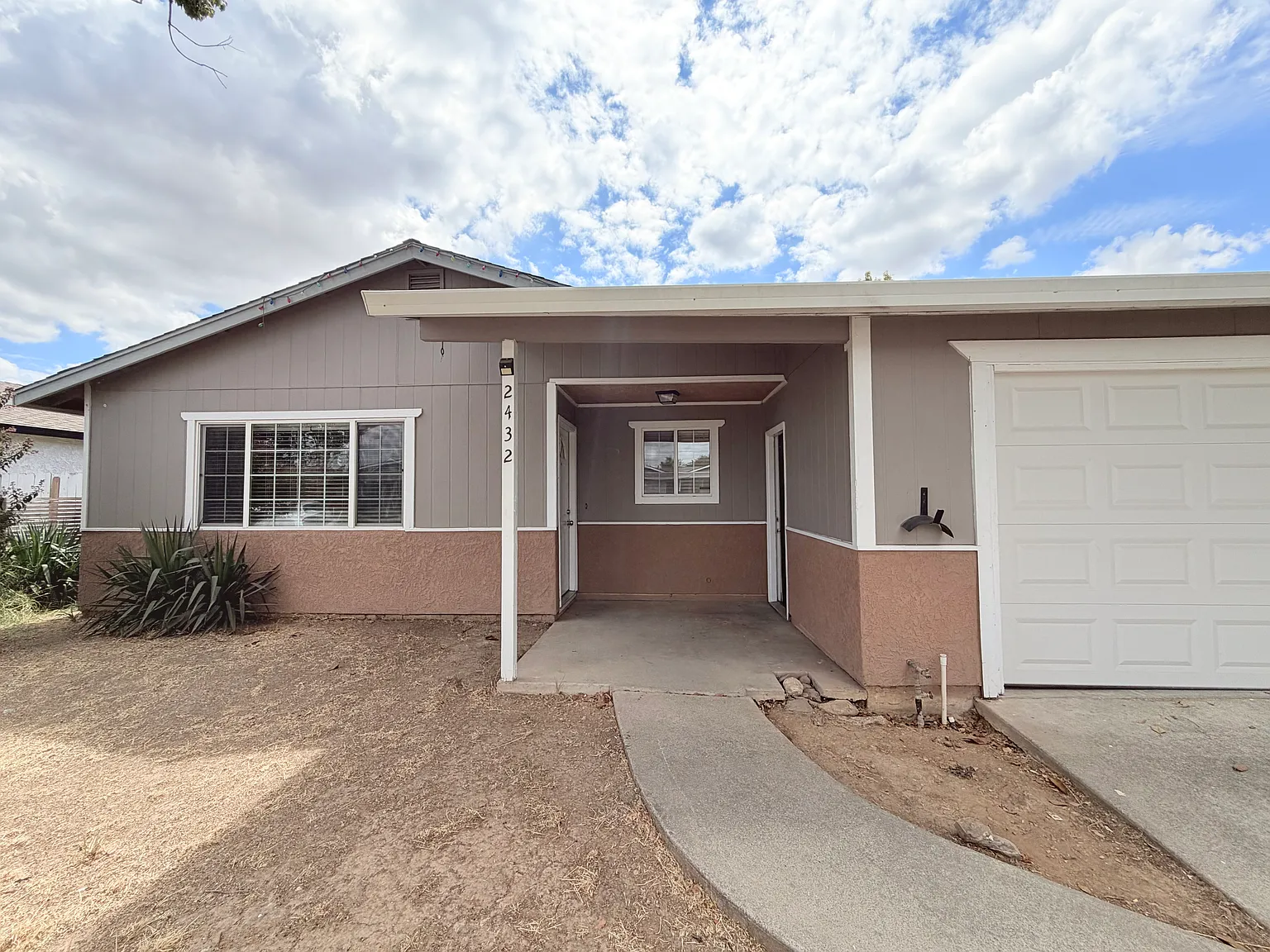 3 bed, 1144 sqft, $2,650 — Photo 2