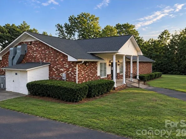 717 Celsey St, Chester, SC 29706