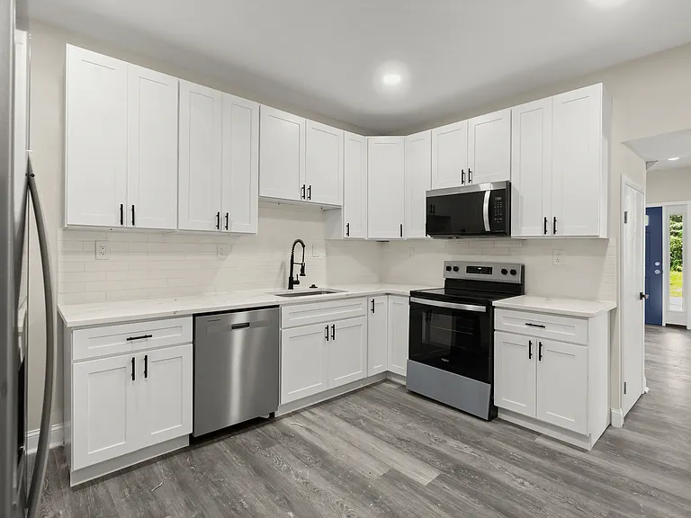 505 McCabe Ave — Photo 16