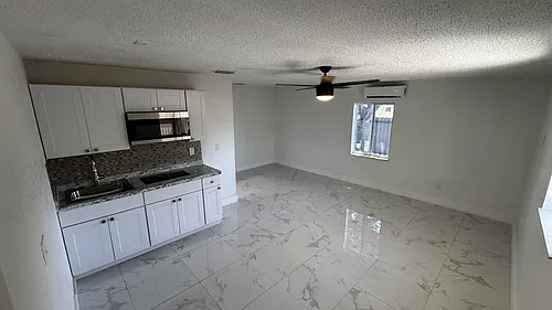 19100 NW 32nd Ave #C Photo 1